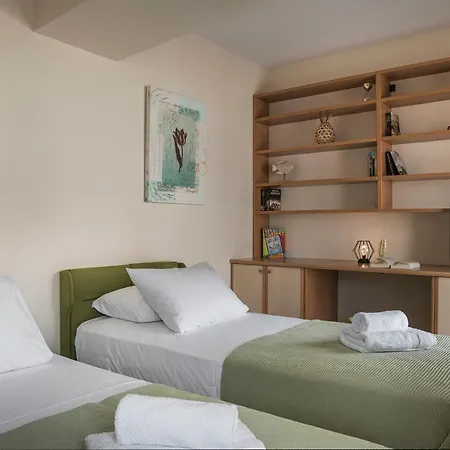 Night Flower * Argostoli (Kefalonia)