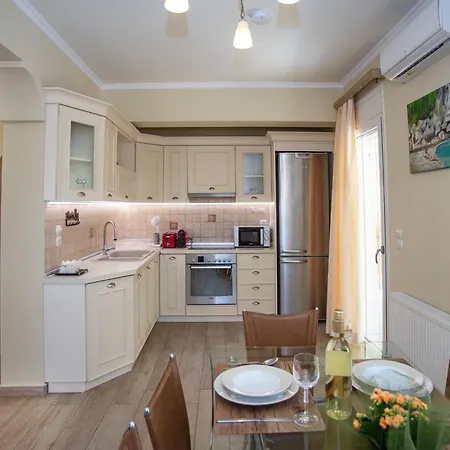 Night Flower Argostoli (Kefalonia)