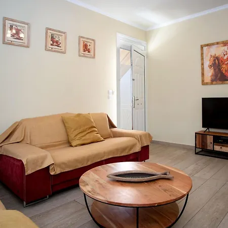 Night Flower Argostolion