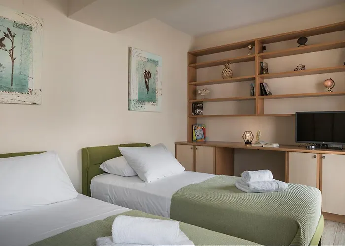 Night Flower * أرغوستولي