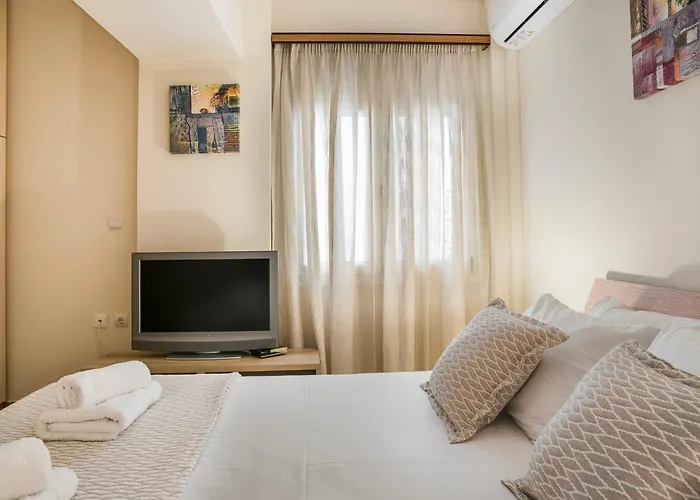 Night Flower * Αργοστόλι