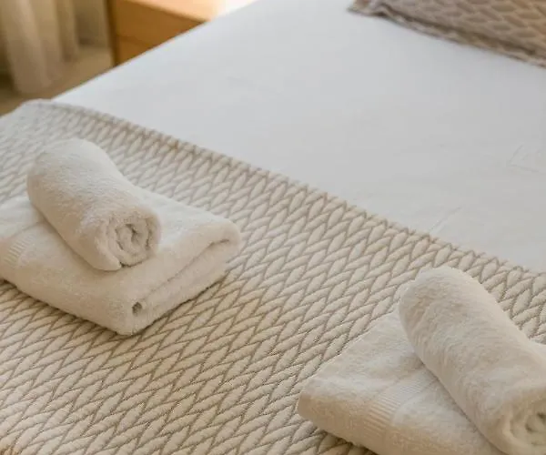 Night Flower 아파트 아르고스톨리온