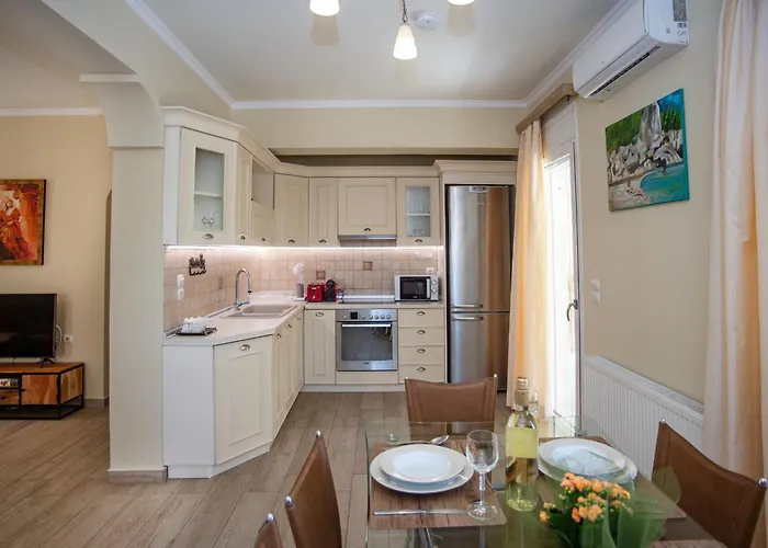 Night Flower أرغوستولي