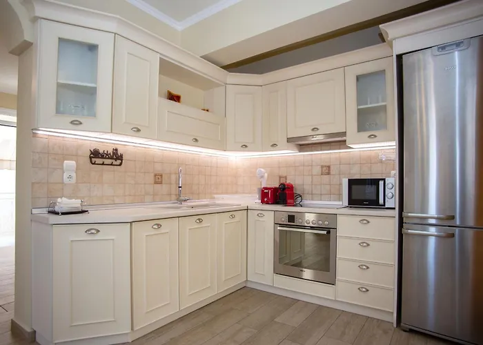 Night Flower Apartment